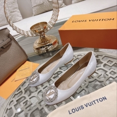 Louis Vuitton Flat Shoes